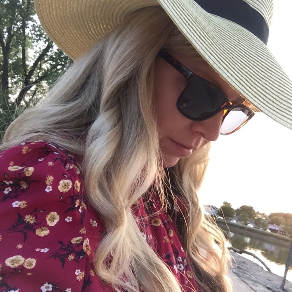 Meet your Posher, Valerie